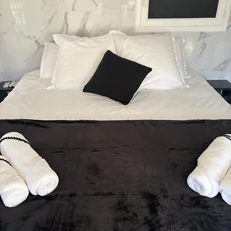 La Suite du Lac Love Room Suite Romantique Jacuzzi Privatif Appartement *