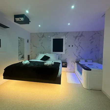 La Suite du Lac Love Room Suite Romantique Jacuzzi Privatif Appartement *